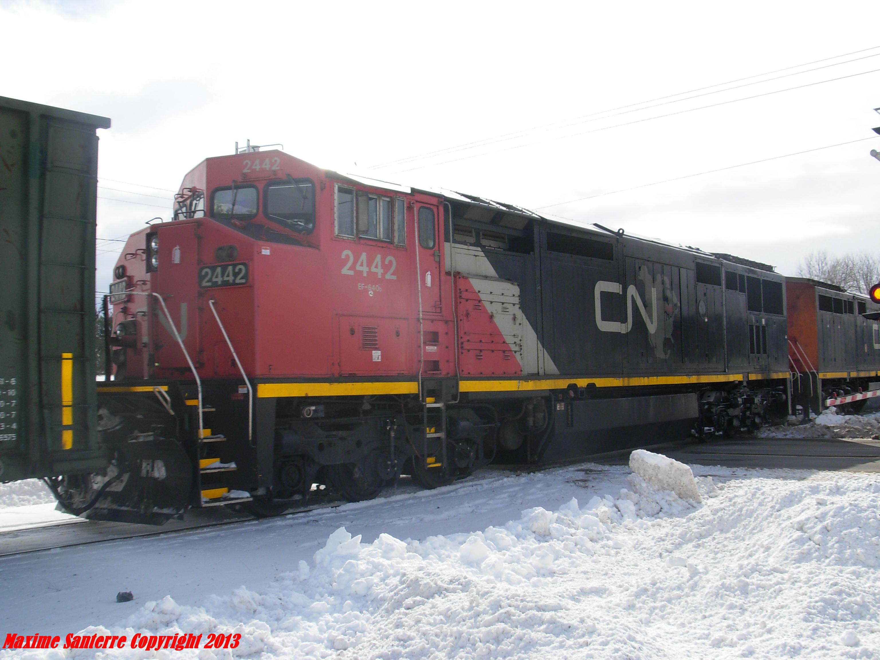 CN 2442